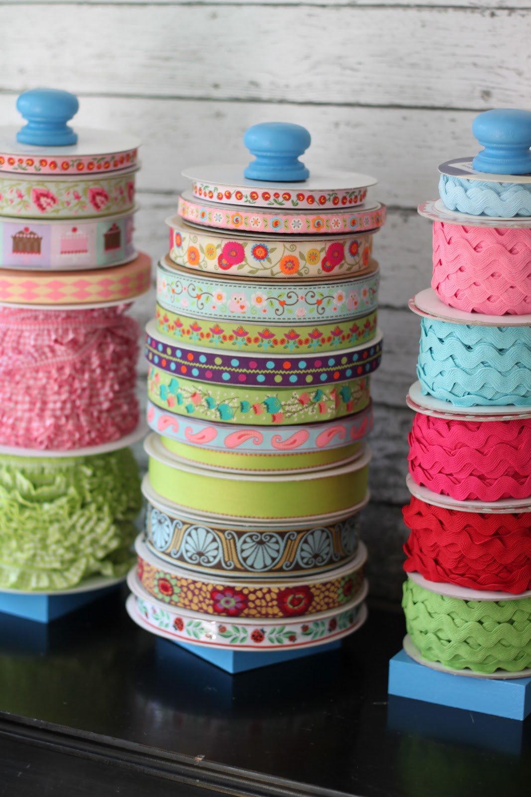 How to display ribbons spools in your store?