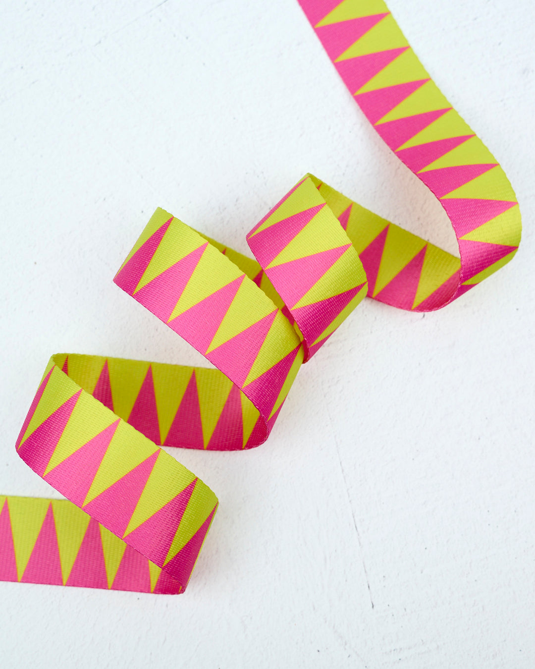 Sawtooth Webbing in Cherry Limeade - 1-1/2" width - by Renaissance Ribbons