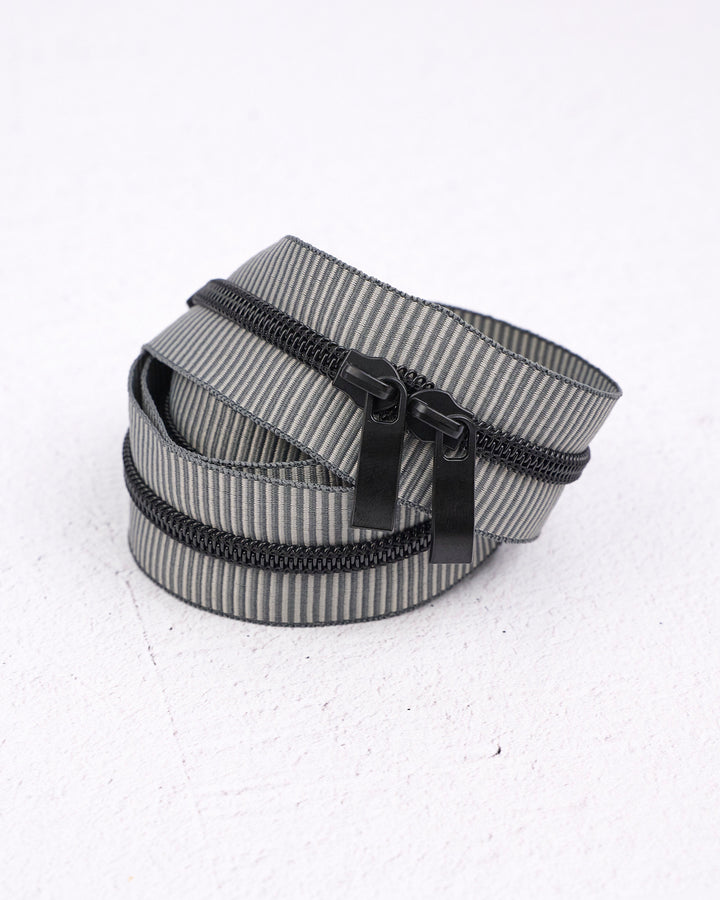 30" Handbag Zipper - Renaissance Ribbons