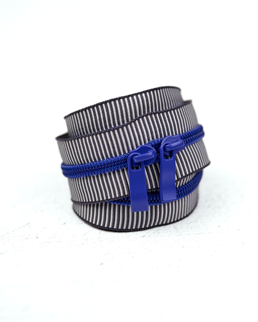 Blue Ember - Handbag Zipper - Renaissance Ribbons