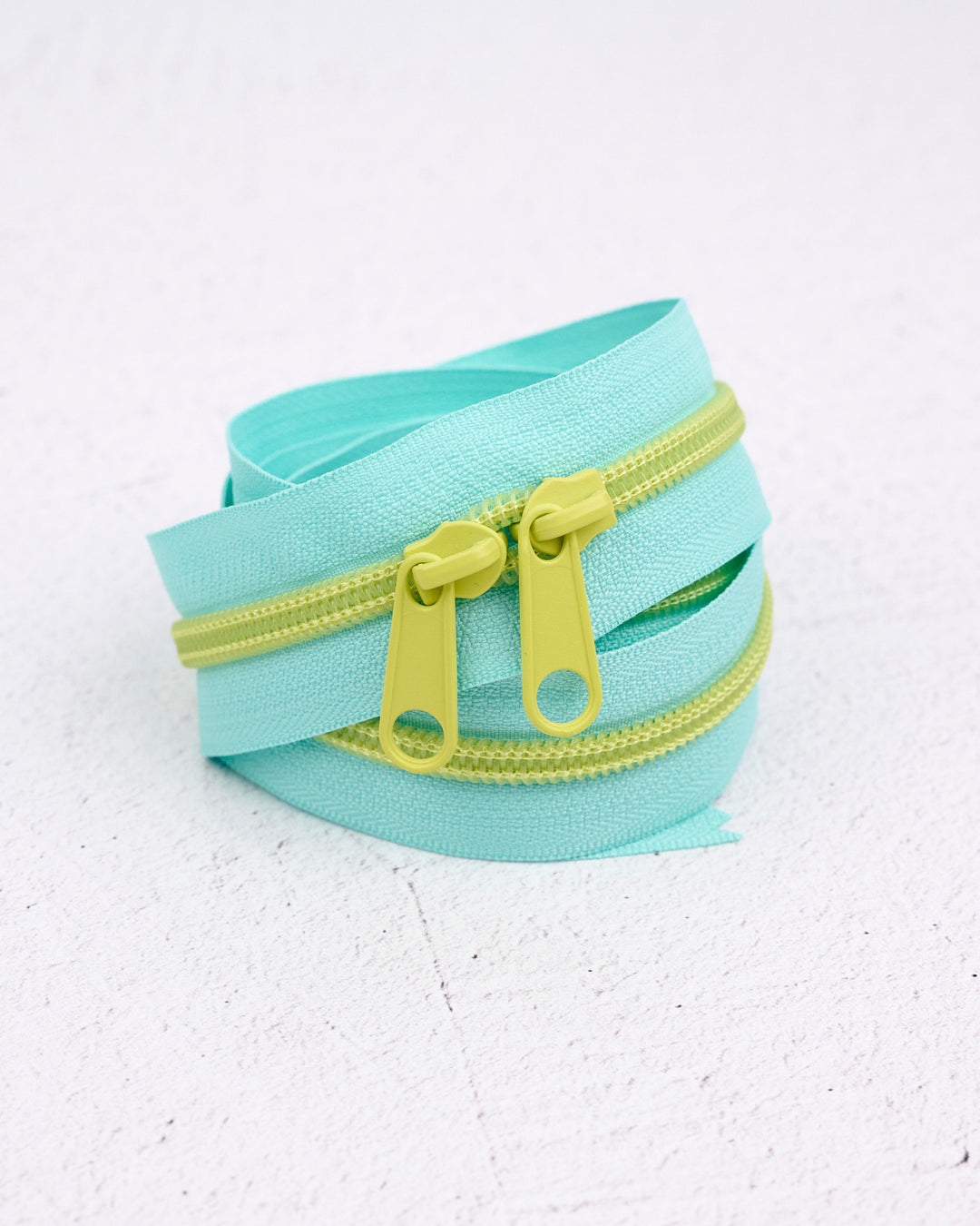 30" Handbag Zipper - Renaissance Ribbons