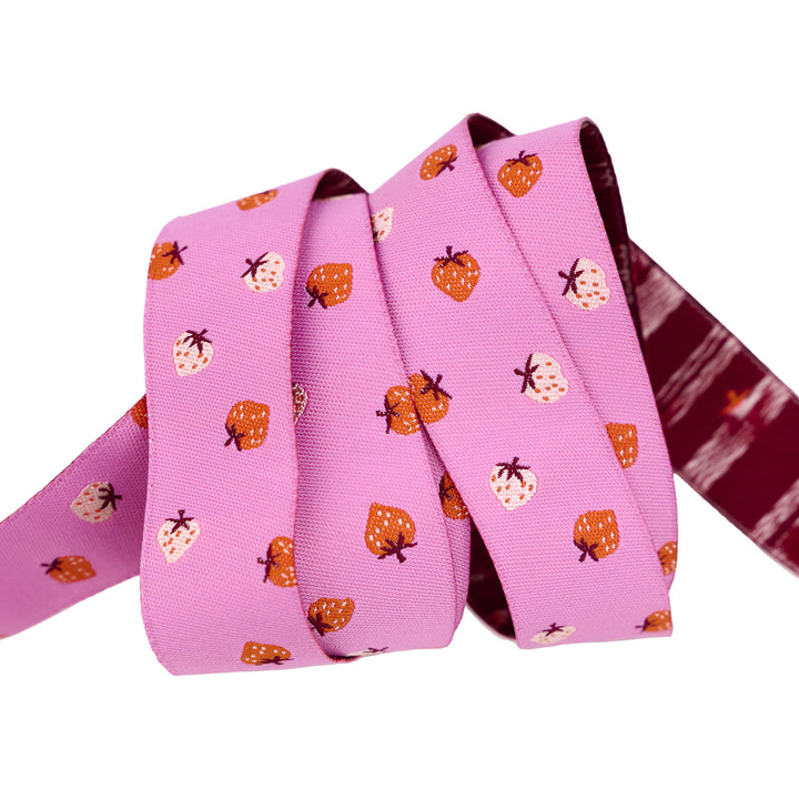 PREORDER - Strawberry - Strawberry Toss in Daisy - 7/8" width - by Kimberly Kight - One Yard