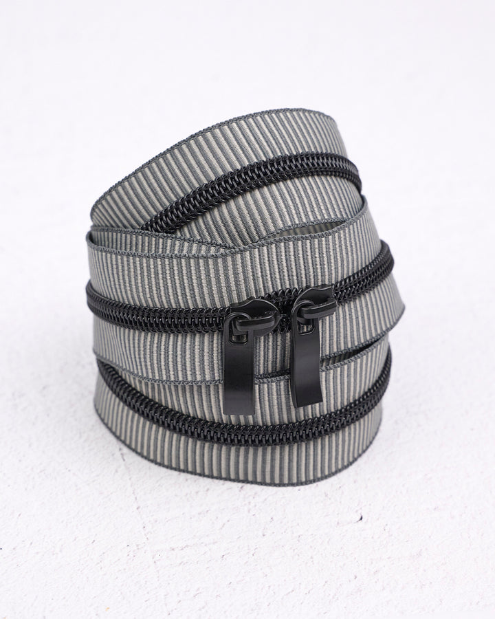 Zebra - Handbag Zipper - Renaissance Ribbons